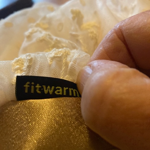 Fitwarm gold fancy dog dress - Picture 7 of 9